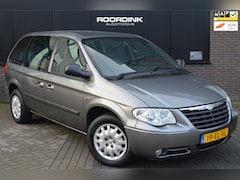 Chrysler Voyager - 3.3i V6|Clima|Automaat|7-persoons