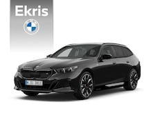 BMW i5 Touring - M60 xDrive M Sportpakket Pro | Innovation Pack | Travel Pack | Iconic Glow