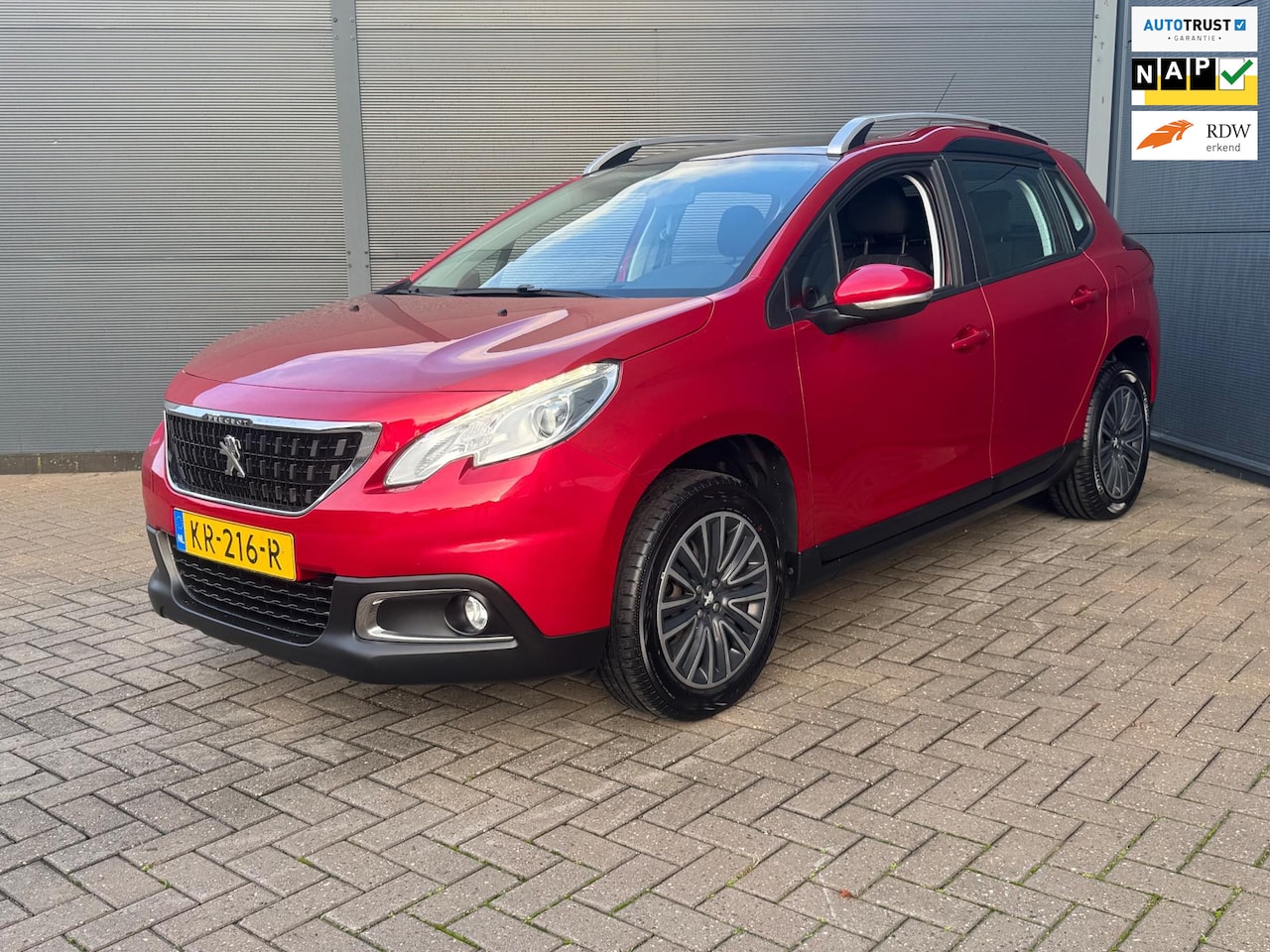 Peugeot 2008 - 1.2 PureTech / Automaat / Navi / Pano / Nap - AutoWereld.nl