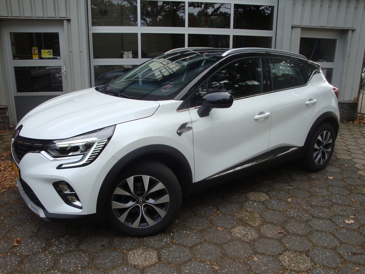 Renault Captur - 1.0 TCe 100 Bi-Fuel Intens / Trekhaak - AutoWereld.nl