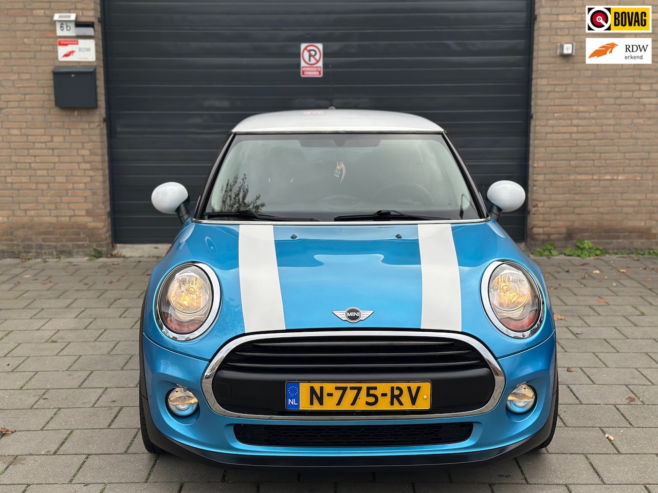 MINI One - Mini 1.2 Chili Business Keyless Apk Airco PDC Navi Lm velgen - AutoWereld.nl