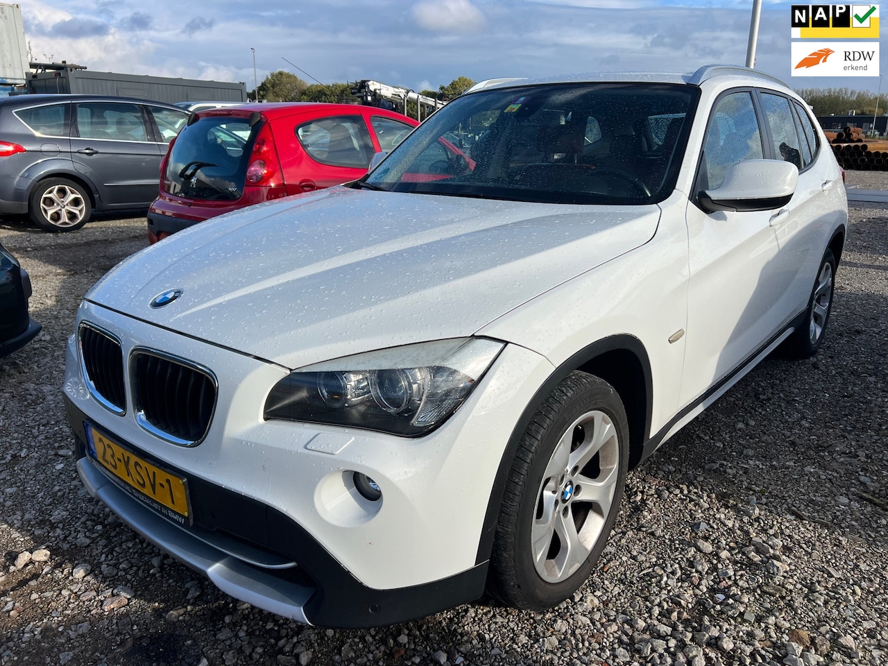 BMW X1 - 2010 * SDrive18d Executive * LMV * ELEC. RAMEN * AIRCO * CRUISE CONTROL - AutoWereld.nl