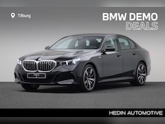 BMW i5 - eDrive40 84 kWh | M Sportpakket | Achteruitrijcamera | Harman-Kardon sound system | Trekha