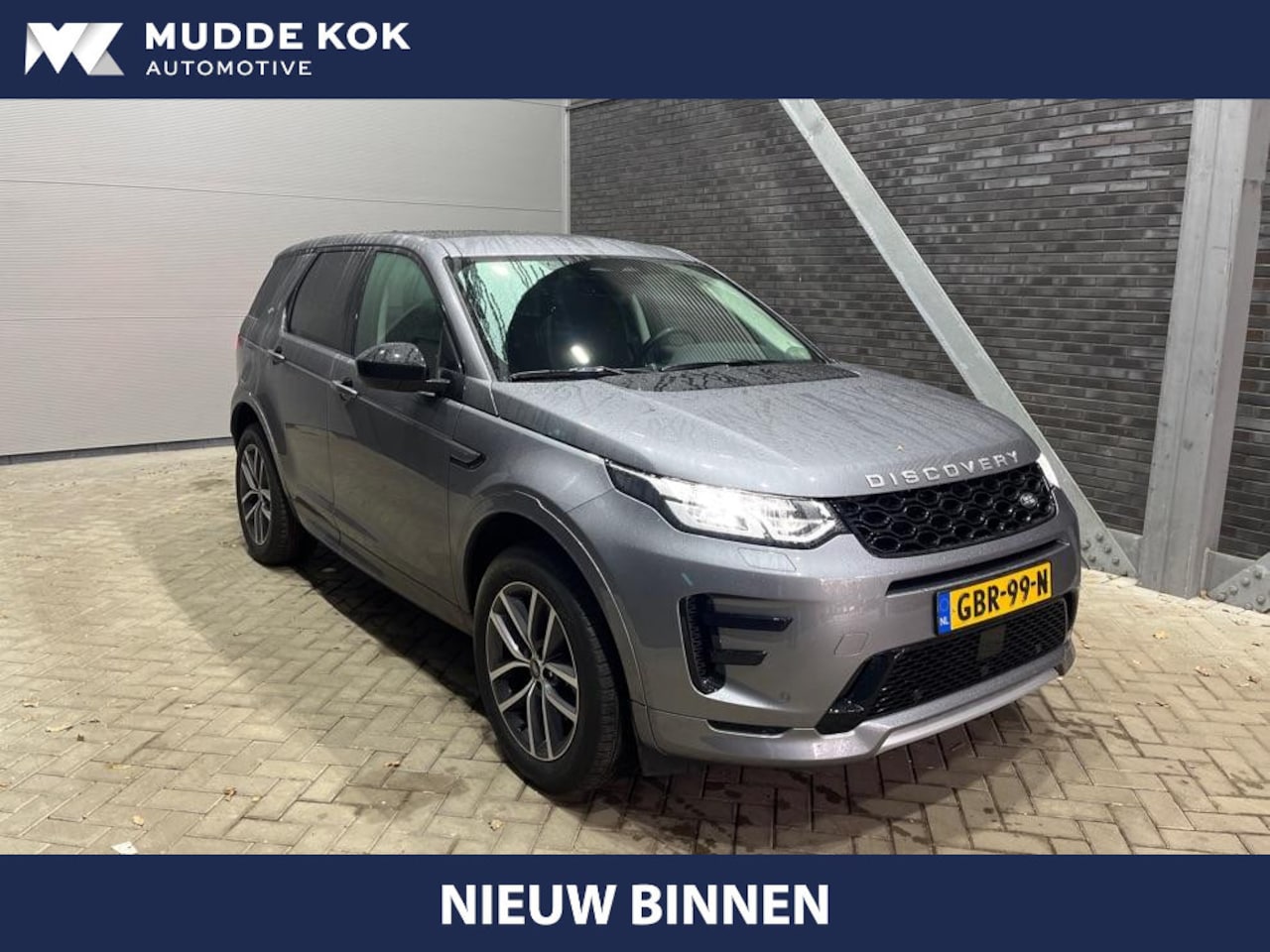 Land Rover Discovery Sport - P300e PHEV Dynamic SE | Panoramadak | Stoel+Stuurverwarming | 360° Camera | Trekhaak - AutoWereld.nl