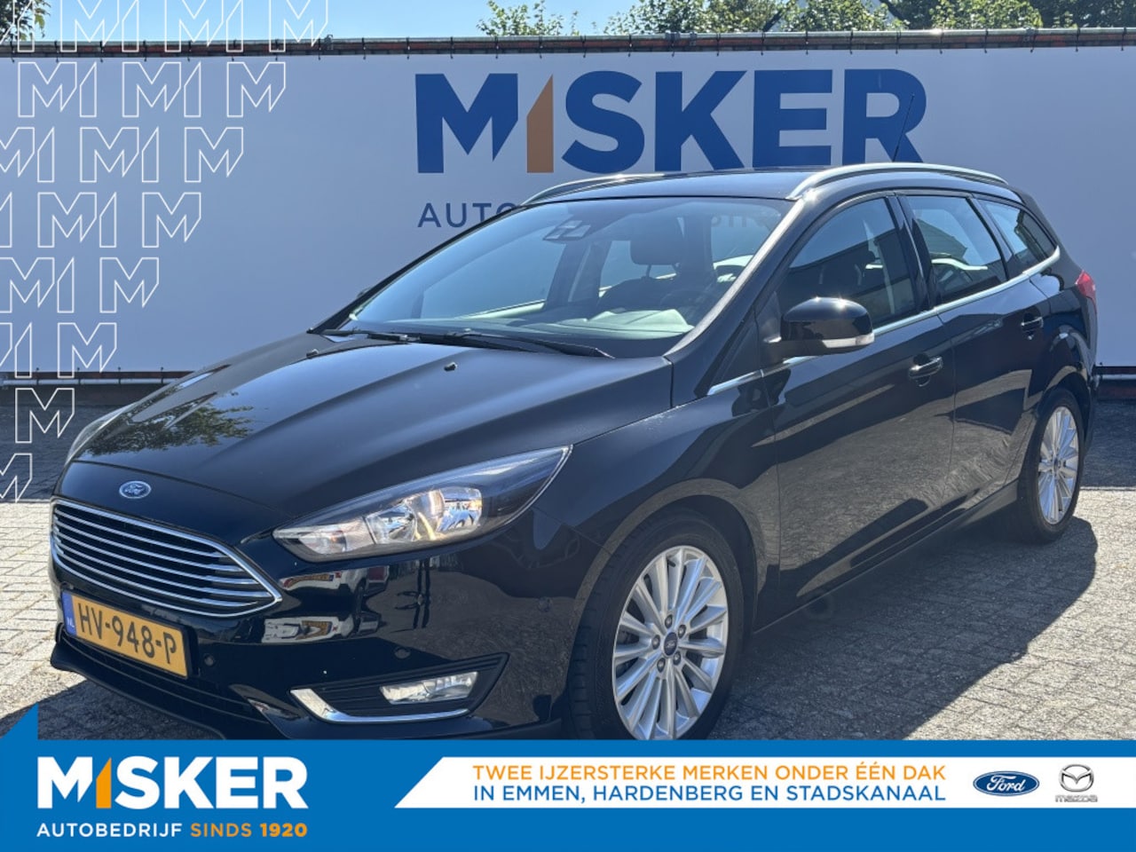 Ford Focus Wagon - 1.5 Titanium Edition *DEALERONDERHOUDEN/WEGKLAPBARE TREKHAAK/CAM - AutoWereld.nl
