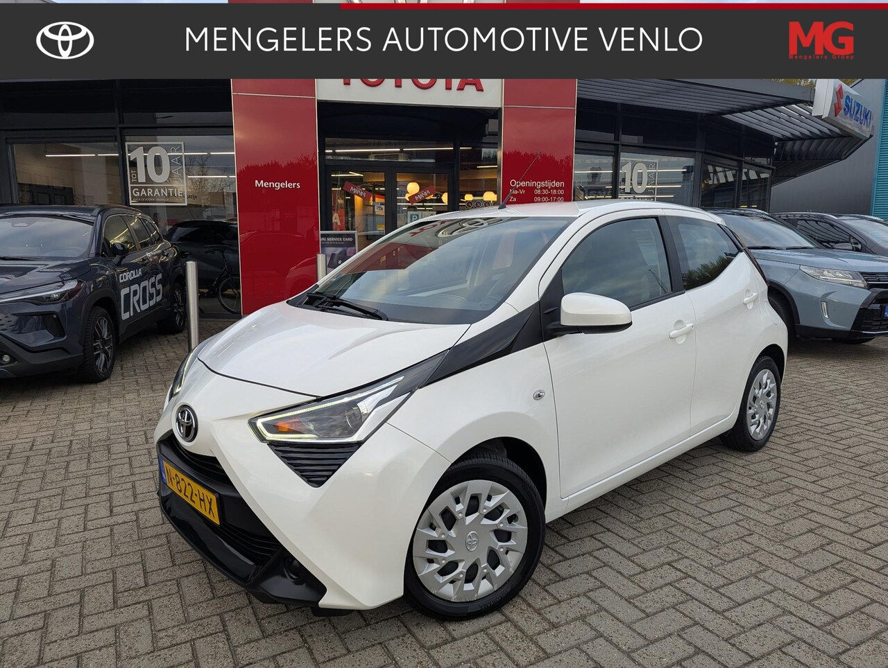 Toyota Aygo - 1.0 VVT-i x-play | Rijklaar | BTWauto | Carplay/-AndroidAuto - AutoWereld.nl
