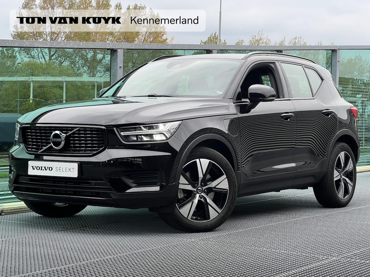 Volvo XC40 - 1.5 T4 Recharge R-Design Automaat, Adaptive Cruise Control, Blis, Verwarmde stoelen + Stuu - AutoWereld.nl