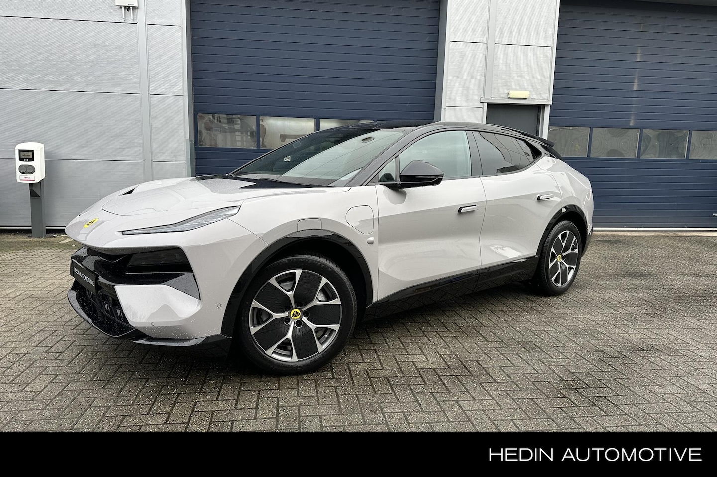 Lotus Eletre - EDS 450 4WD 112 kWh KEF Audiosysteem | Interior Carbon Pack | Panoramadak | Parking Pack - AutoWereld.nl