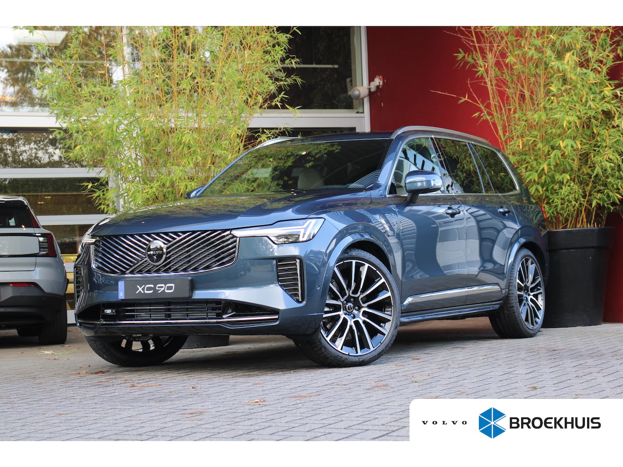 Volvo XC90 - Ultra Bright Recharge Plug-In Hybrid AWD | Full Option! | Luchtvering | Bowers&Wilkins | P - AutoWereld.nl