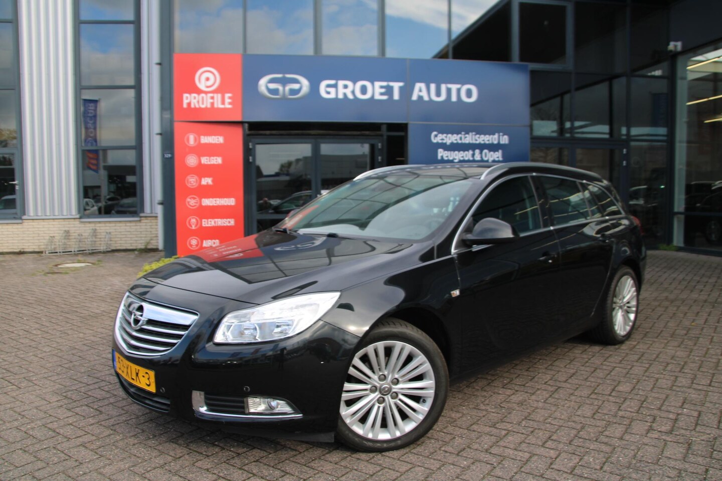 Opel Insignia Sports Tourer - 1.4 Turbo EcoFLEX 140pk Edition Business Airco Navi 18" velgen - AutoWereld.nl