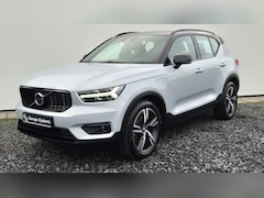 Volvo XC40 - 1.5 T5 Recharge R-Design 19" Wielen - Trekhaak - Harman Kardon Audio - Climate - Two Tone
