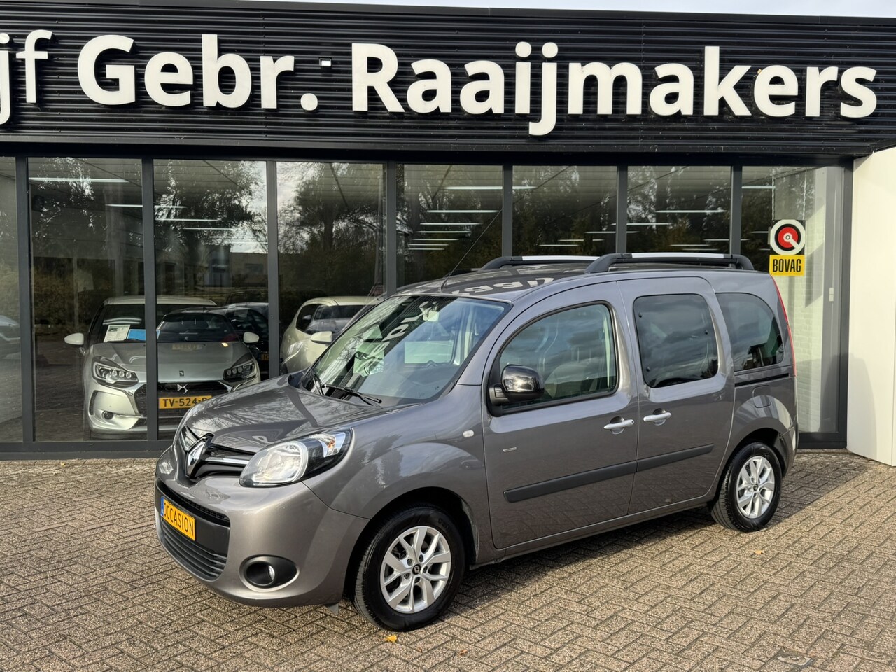 Renault Kangoo Family - 1.2 TCe Limited *Navigatie*Airco*Trekhaak* - AutoWereld.nl