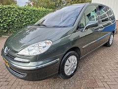 Peugeot 807 - 2.0 SR CLIMAT/CRUISE/PDC.A/TREKHAAK/7-PERSOONS 140PK