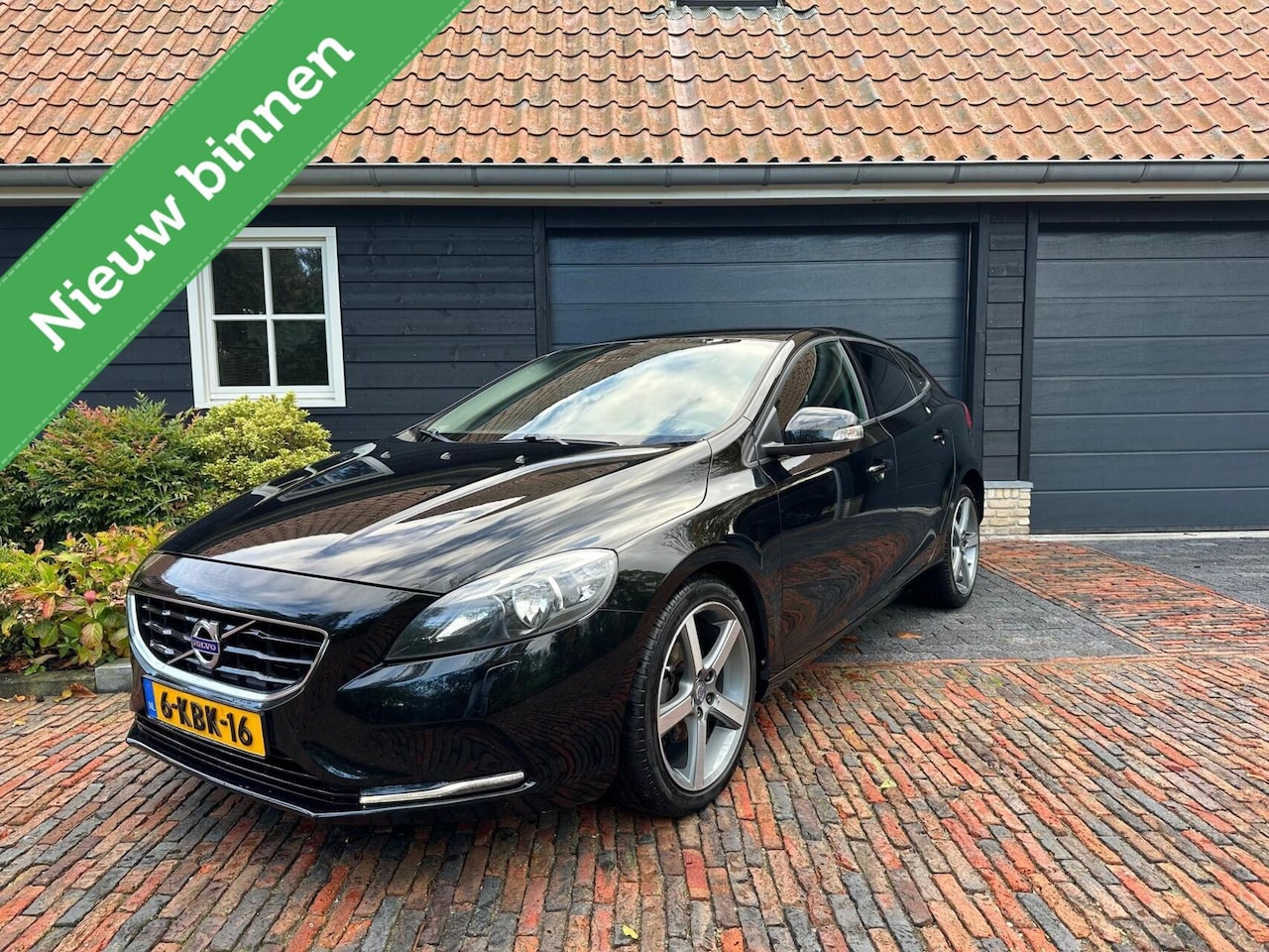 Volvo V40 - 1.6 D2 Momentum 1.6 D2 Momentum - AutoWereld.nl