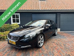 Volvo V40 - 1.6 D2 Momentum