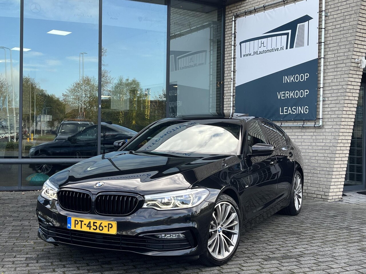 BMW 5-serie - 520d High Executive*DAKJE*HUD*CRUISE*NAVI.PROF*LED - AutoWereld.nl