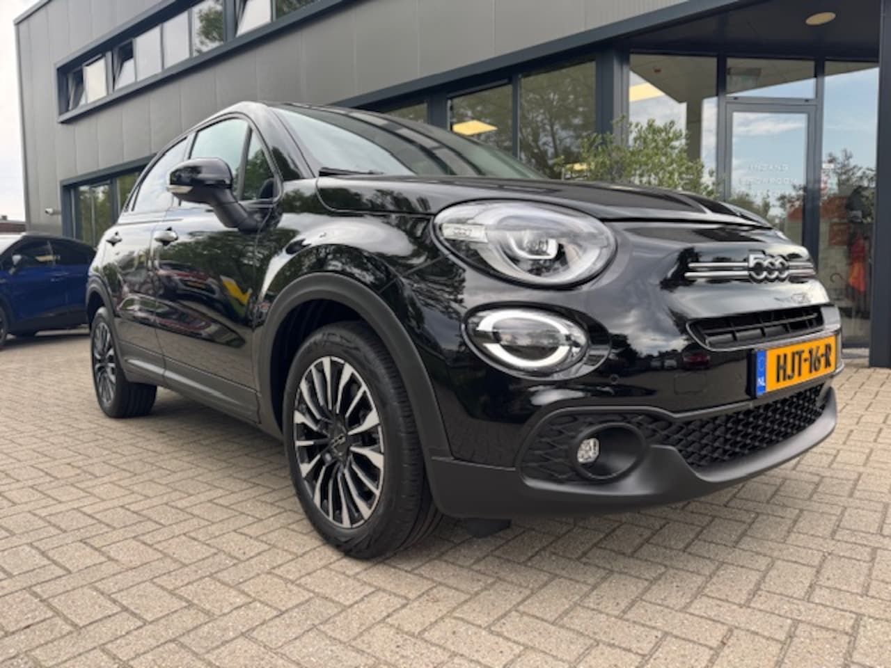 Fiat 500 X - 1.5 Hybrid Fiat 500 X benzine én een elektriciteit-motor - AutoWereld.nl
