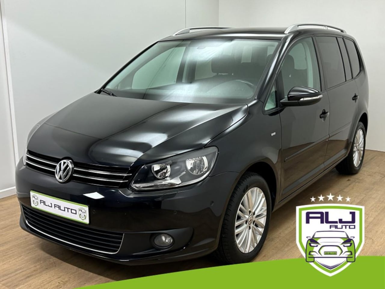 Volkswagen Touran - Occasion | Airco | Tweedehands Volkswagen | Stoelverwarming | TOURAN 1.2 TSI Highline Blue - AutoWereld.nl