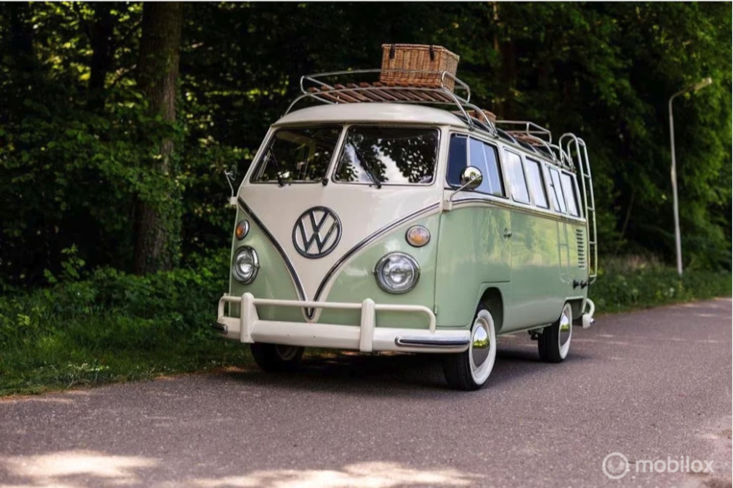 Volkswagen T1 - Camper Samba - AutoWereld.nl