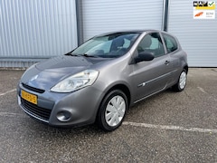 Renault Clio - 1.2 Special Line 114.000 KM / NIEUWE APK