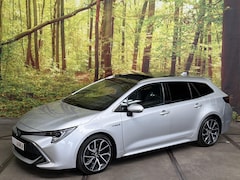 Toyota Corolla Touring Sports - 2.0 Hybrid Premium 183 PK Automaat Panodak Elektrisch Leder Sportstoelen JBL 18 Inch Camer