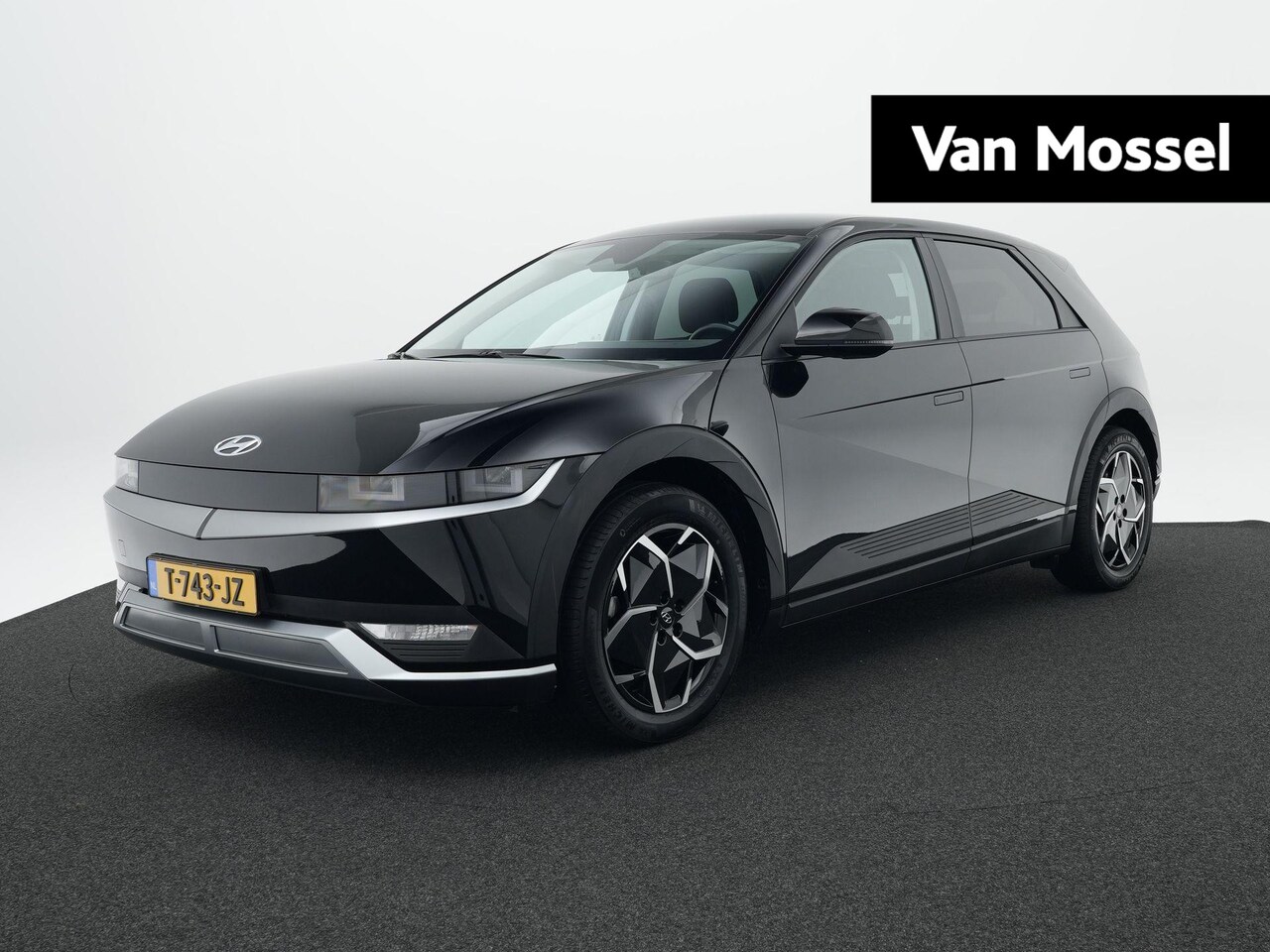 Hyundai IONIQ 5 - Style 58 kWh | Warmtepomp | Navigatie | 10% naar 80% snelladen in 18min | - AutoWereld.nl