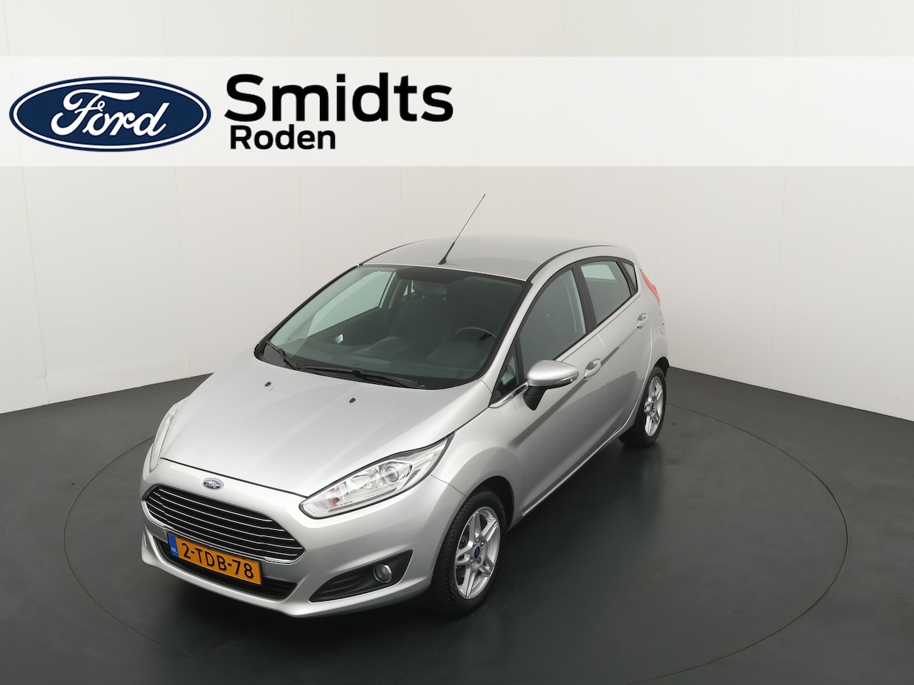Ford Fiesta - 1.0 80PK Titanium 5drs | All Seasonbanden | ISOFIX | Recent D-riem vervangen | Dealeronder - AutoWereld.nl