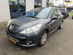Peugeot 206 - 1.4 XS Premium / APK / MOTOR 100% / AIRCO / NAP / BOEKJES / NETTE AUTO / MEENEEM PRIJS