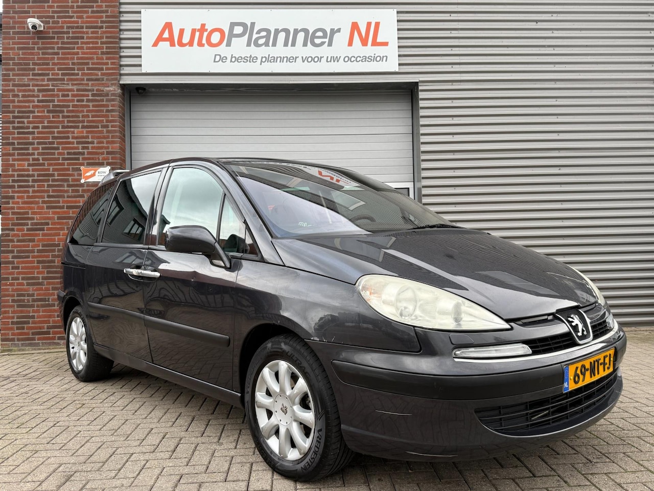 Peugeot 807 - 2.2 ST Premium! Clima! Cruise! 6-Persoons! - AutoWereld.nl