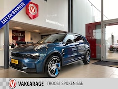 Lynk & Co 01 - 1.5 , Automaat, Panoramadak/360° Camera/Keyless/Lane assist/Adaptive controlcruise /Naviga