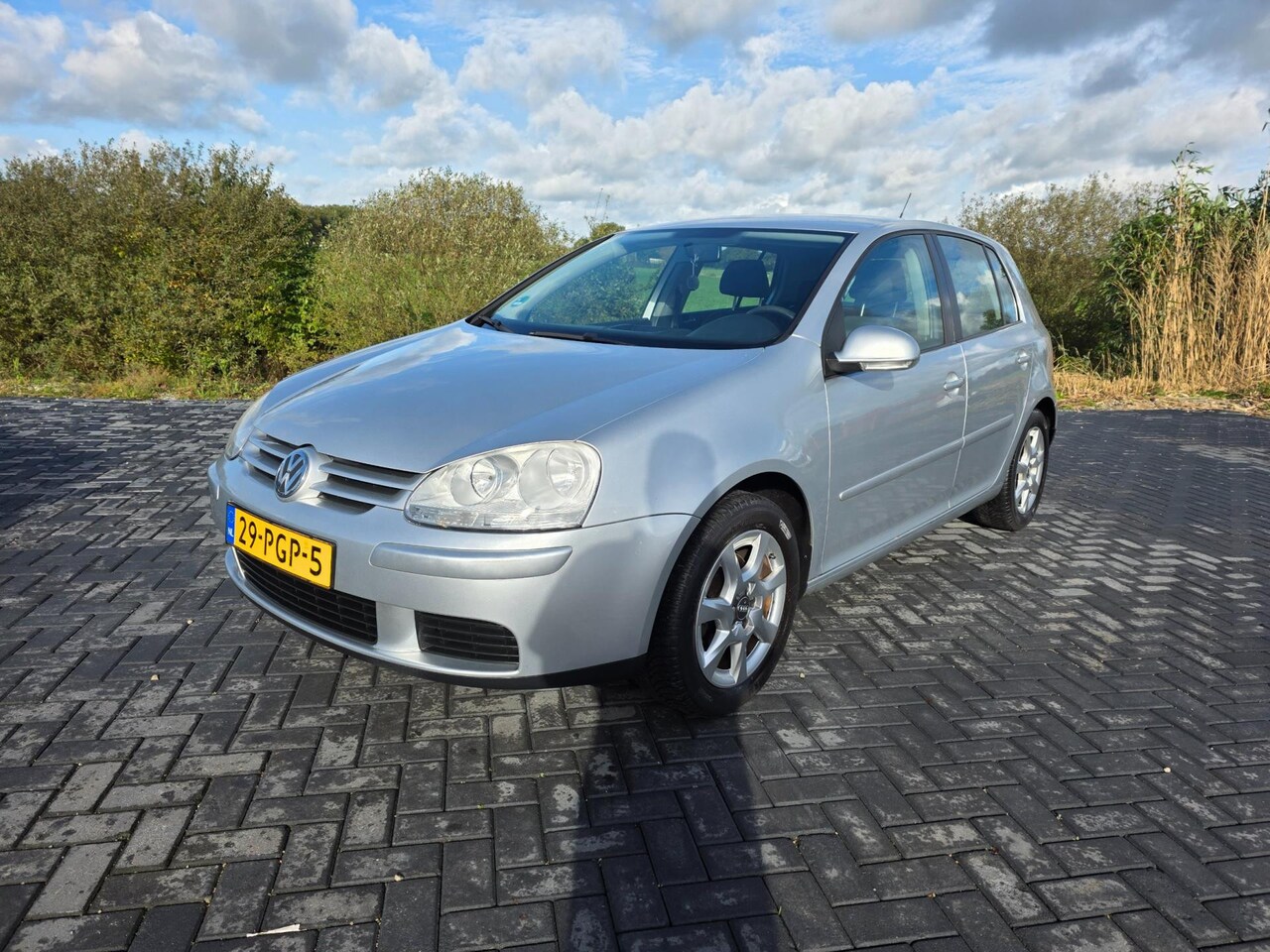 Volkswagen Golf - 1.4 Trendline 2006 nieuwe APK! - AutoWereld.nl