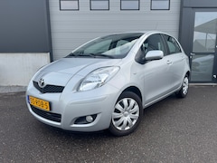 Toyota Yaris - 1.3 VVTi Aspiration / Automaat / 5drs