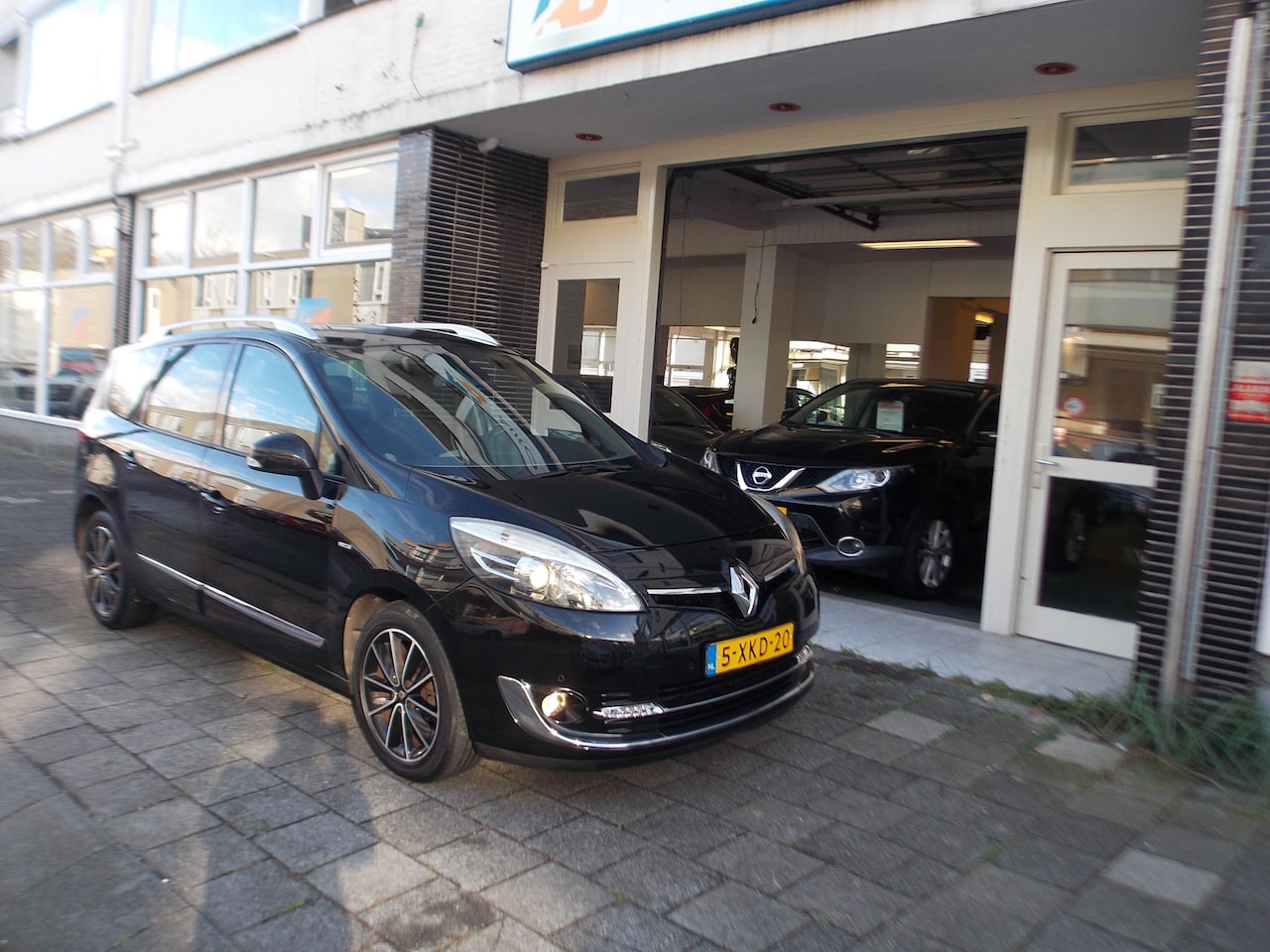 Renault Grand Scénic - 1.2 TCe Bose 7p. CAMERA NAVI LEDER CRUISE 119 DKM !! - AutoWereld.nl