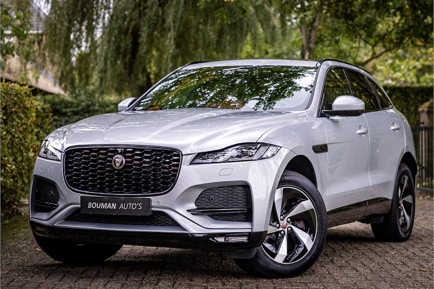 Jaguar F-Pace - 2.0 P400e PHEV Panorama Meridian Pivi Pro 360 Camera Trekhaak - AutoWereld.nl