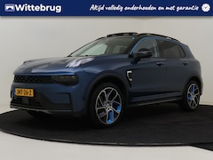 Lynk & Co 01 - 1.5 | Elektrisch bedienbaar panoramadak | Adaptive cruise control | Parkeersensoren | Brak