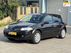Renault Mégane - 1.6-16V Business Line , airco, navigatie, aluminium velgen, km nap