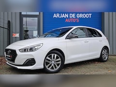Hyundai i30 - 1.4 100PK Airco Cruise Camera Carplay® Lane Assist 4 cilinder