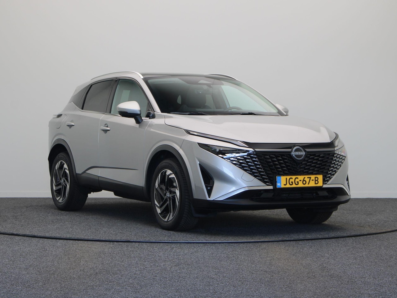 Nissan Qashqai - 1.3 MHEV Xtronic N-Connecta | Pilot Assist | Rondomzicht Camera | Stoel, Stuur, Voorruitve - AutoWereld.nl