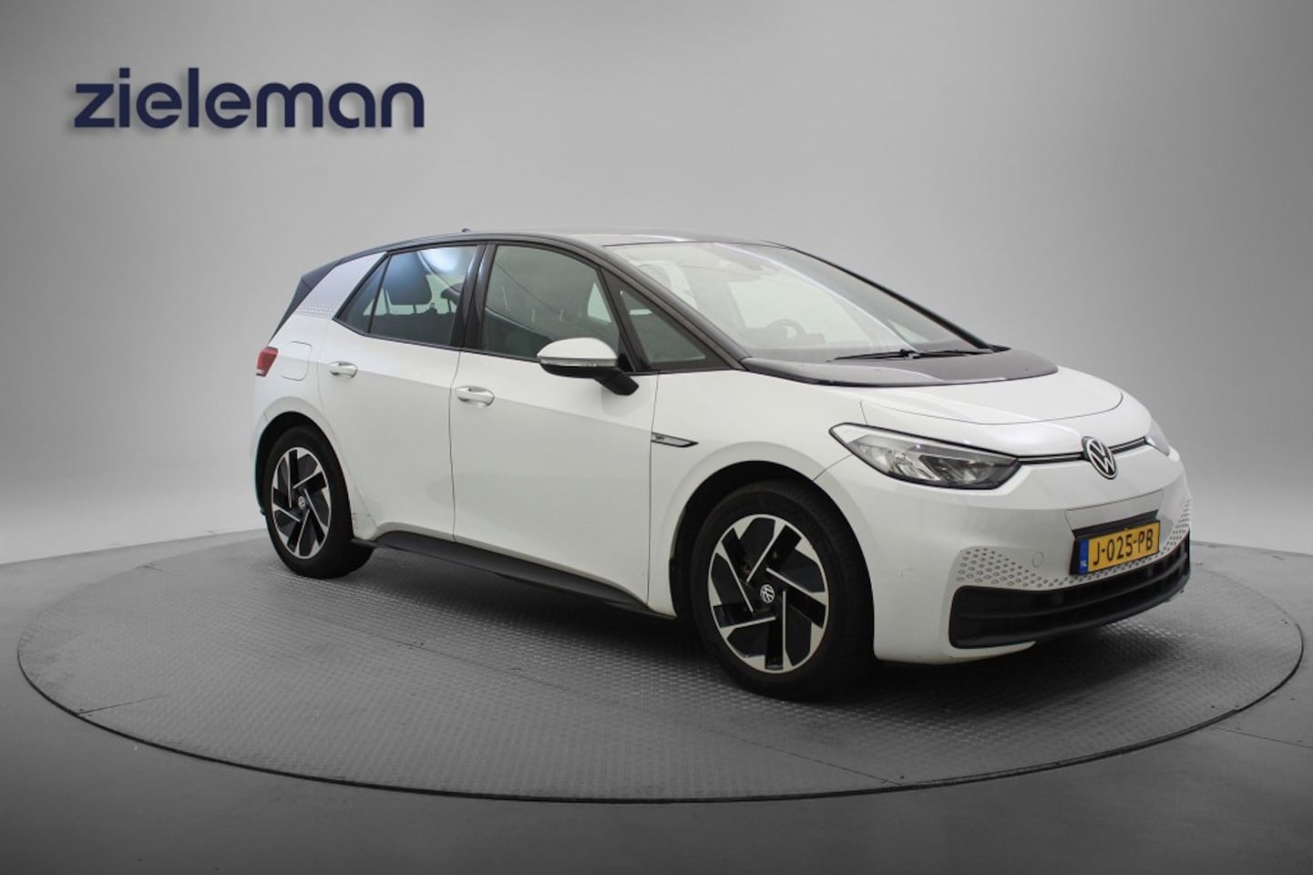 Volkswagen ID.3 - First 58 kWh - Carplay, Navi, Stoelverw. Cruise - AutoWereld.nl