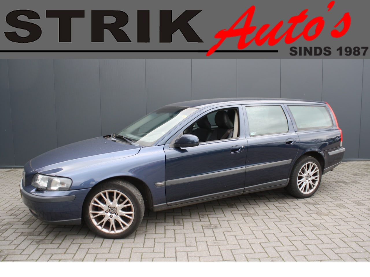 Volvo V70 - 2.4 Comfort Line 2.4 Comfort Line - AutoWereld.nl