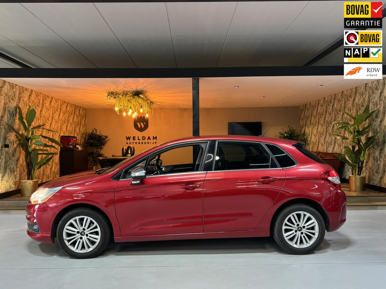 Citroën C4 - 1.2 PureTech Collection Nap Parkeersensoren Bluetooth Cruise Clima Navi Rijklaar - AutoWereld.nl