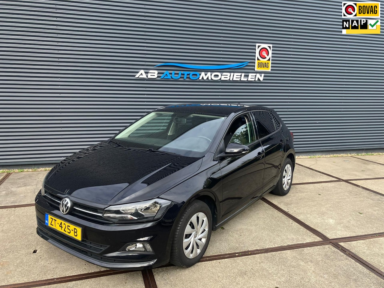 Volkswagen Polo - 1.0 MPI Comfortline LICHTE PARKEER SCHADE !! - AutoWereld.nl