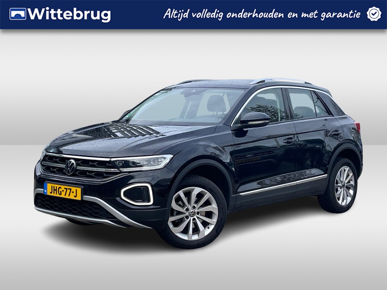 Volkswagen T-Roc - 1.5 TSI 150PK DSG Style / Digital Cockpit Pro / Park Assist / App-Connect / 17'' LMV / VW - AutoWereld.nl