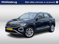 Volkswagen T-Roc - 1.5 TSI 150PK DSG Style / Digital Cockpit Pro / Park Assist / App-Connect / 17'' LMV / VW