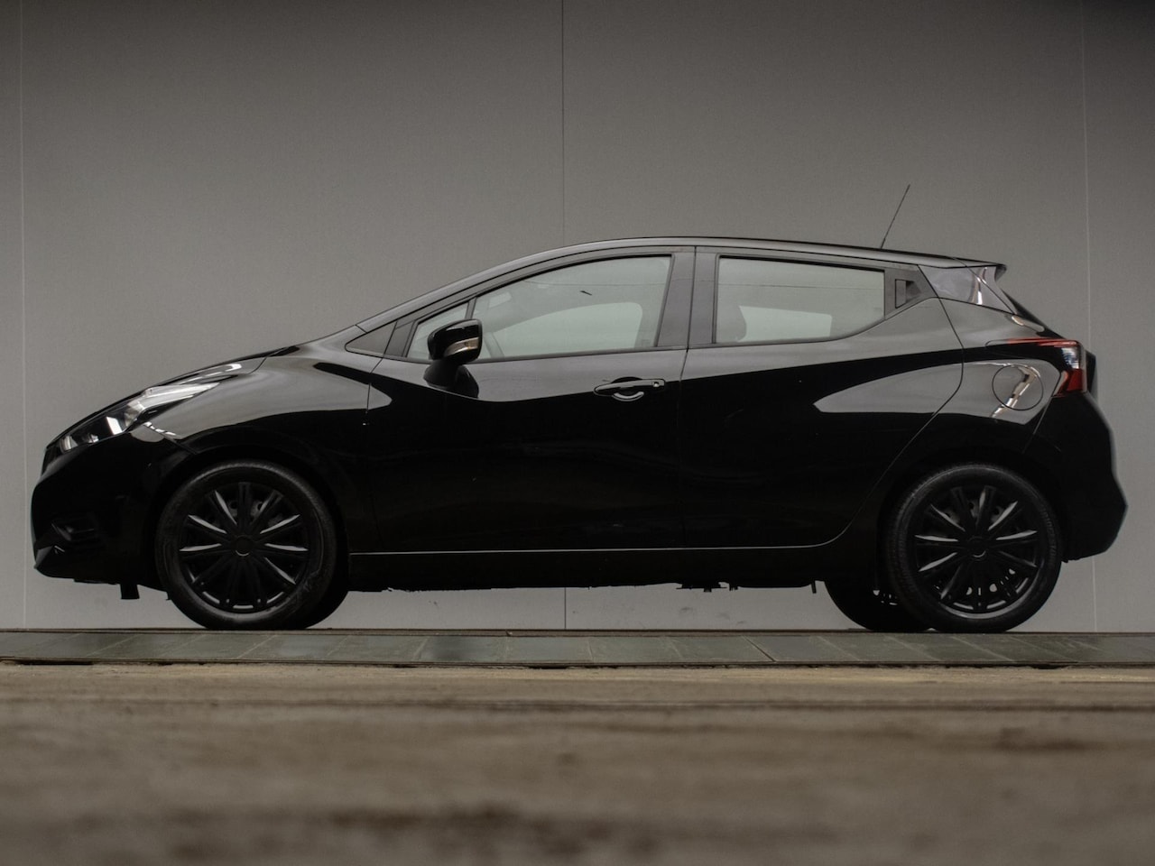 Nissan Micra - 1.0 IG-T Acenta Sport (BLUETOOTH,CLIMATE,CRUISE,LED,DAB,BLACKPACK,SPORTSTOELEN,NETTE STAAT - AutoWereld.nl