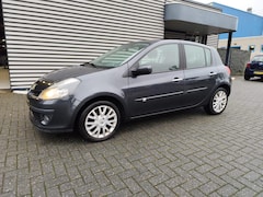 Renault Clio - 1.6-16V Dynamique Luxe