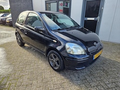 Toyota Yaris - 1.0 VVT-i Idols / Airco /Elek pakket / Trekhaak