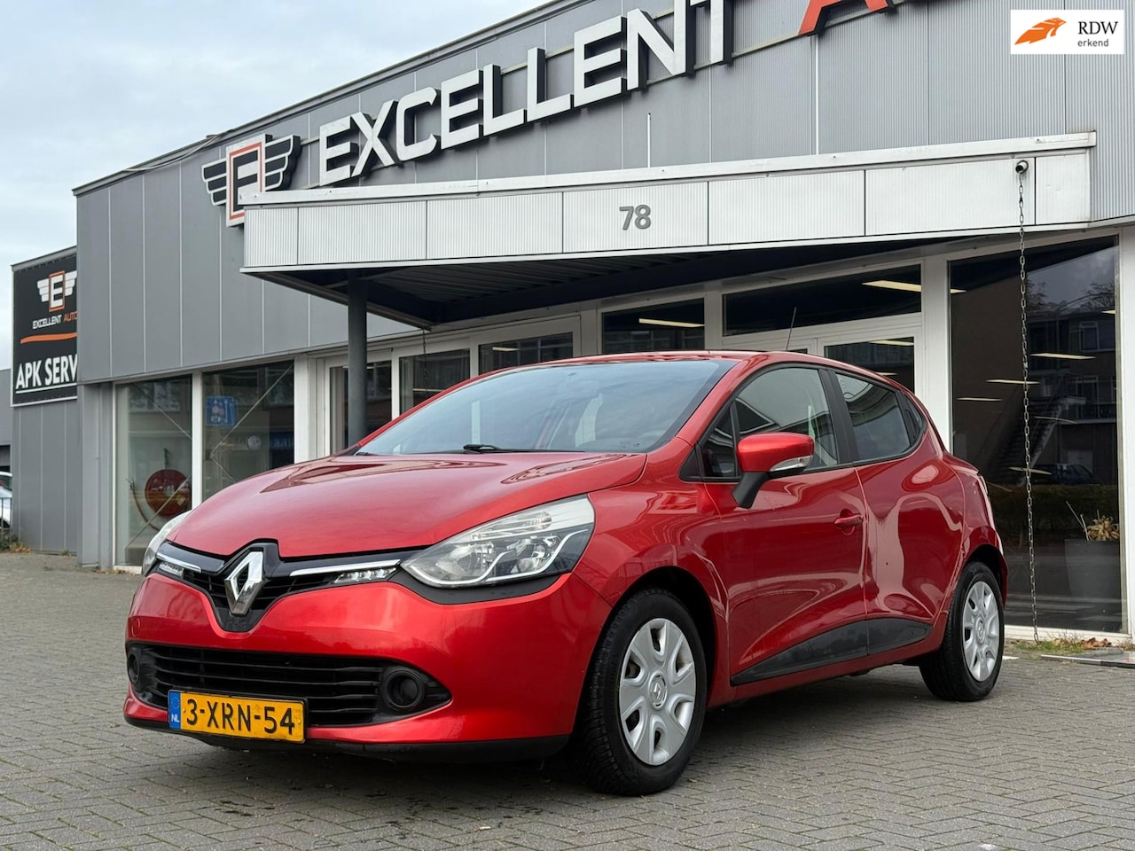 Renault Clio - 0.9 TCe Expression - Navigatie - Airco - AutoWereld.nl