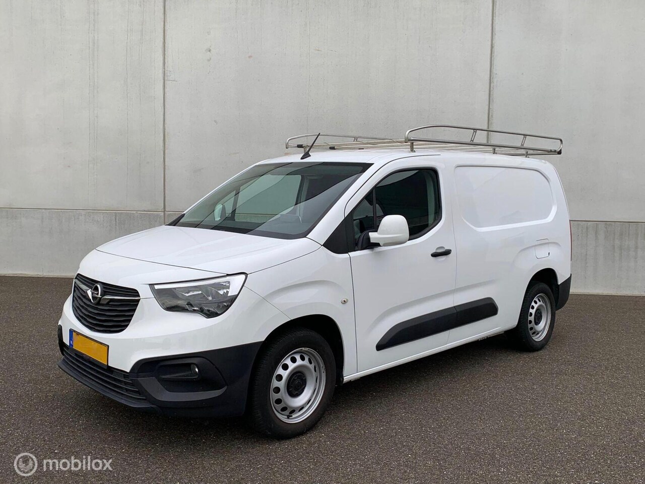 Opel Combo - 1.5HDI L2H1 AIRCO EURO 6 € 9950,- +21% BTW / TAX - AutoWereld.nl