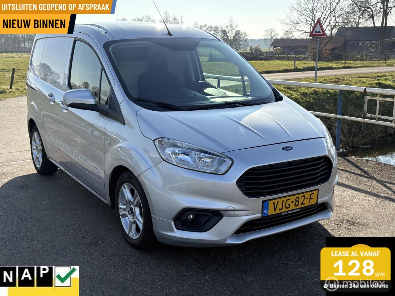 Ford Transit Courier - 1.5 TDCI Limited Veel Opties Apk Nieuw - AutoWereld.nl